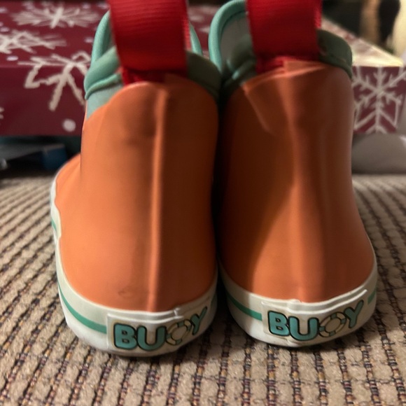 BUOY Boots - Picture 4 of 9